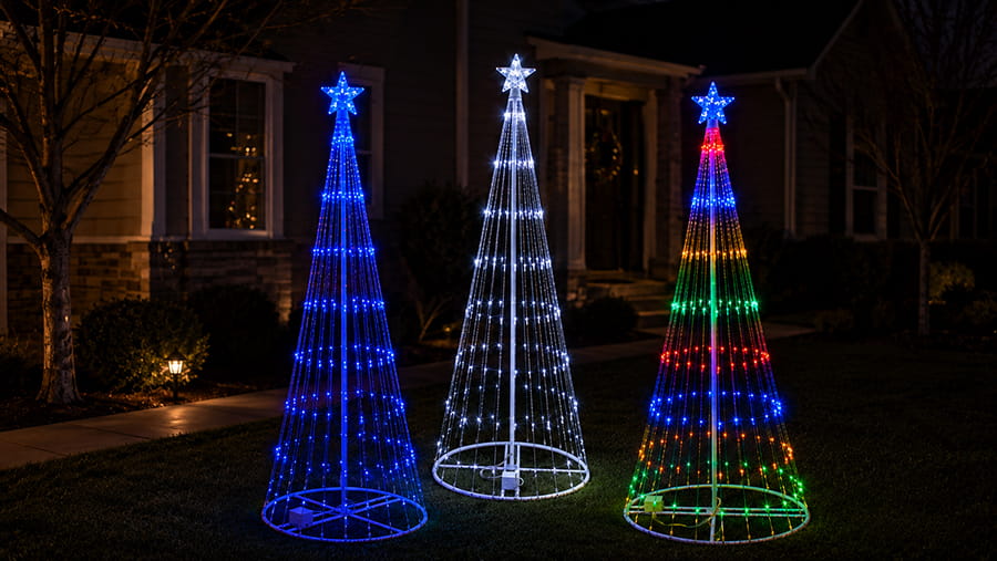 Add Showmotion Christmas Trees To Your Outdoor Display