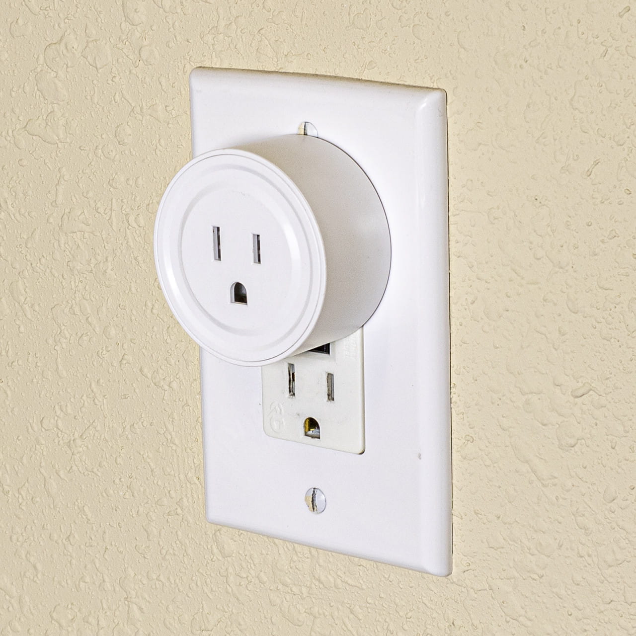 Smart Socket for LED Dorm Lights
